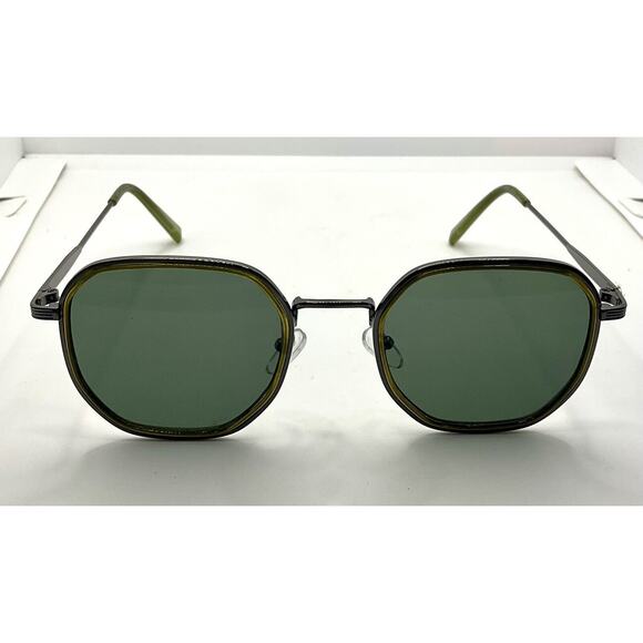 A.J. Morgan Women’s Sunglasses (lot of 2) Polarized Lenses Multicolor Frames - Picture 11 of 11